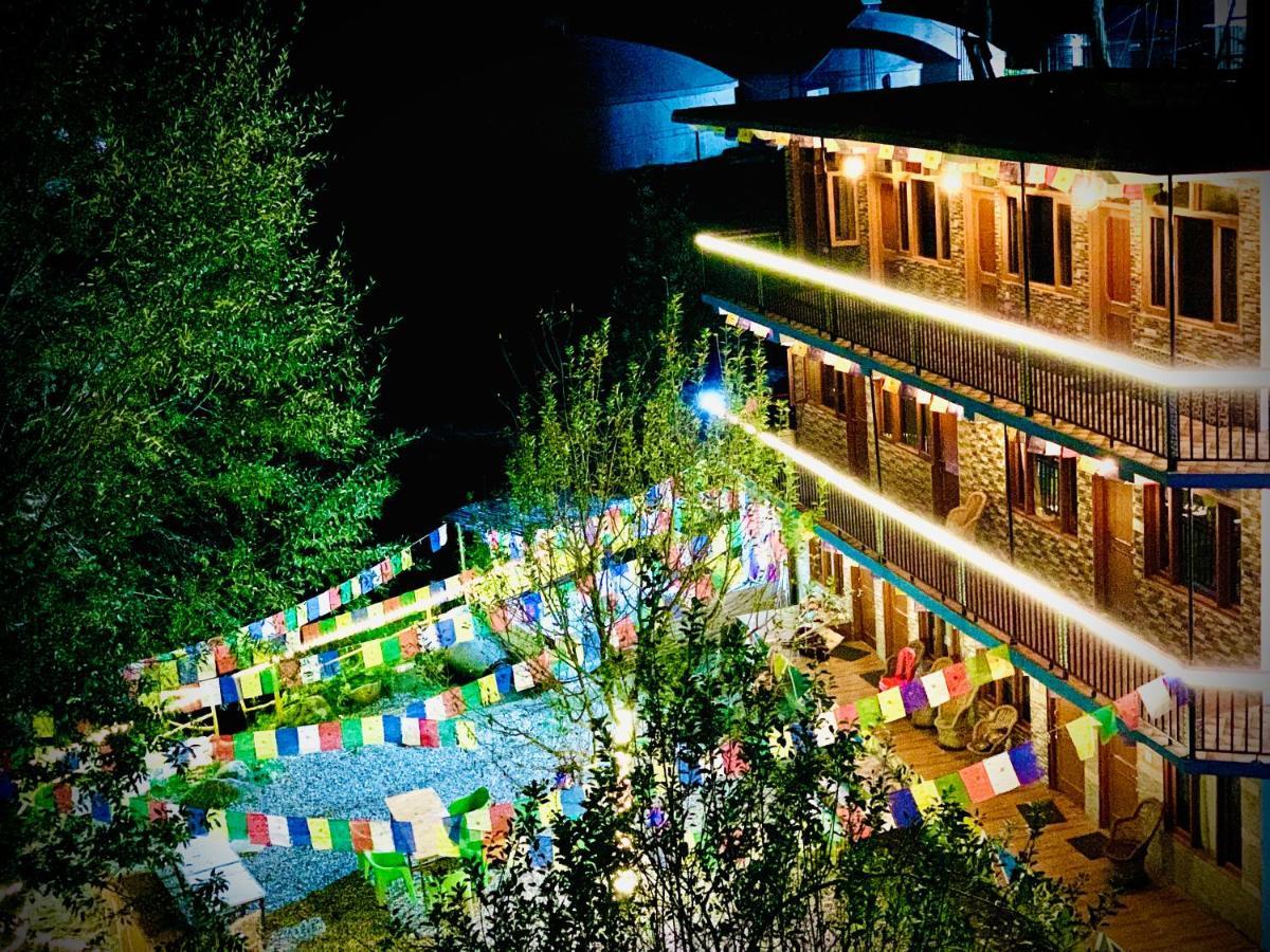 Hostel 360 Degree Manāli Zewnętrze zdjęcie