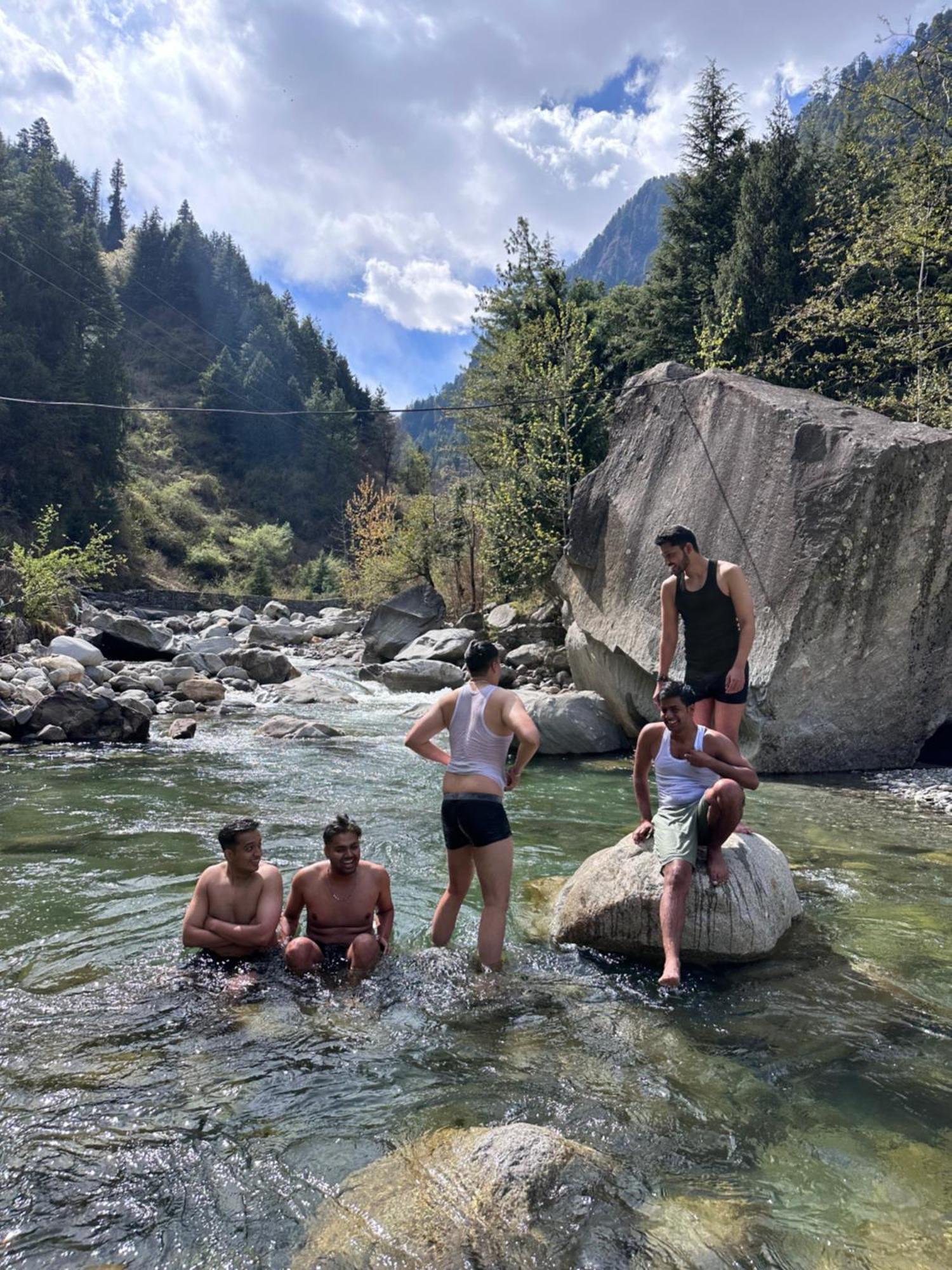 Hostel 360 Degree, Riverside Stay, Old Manali Zewnętrze zdjęcie