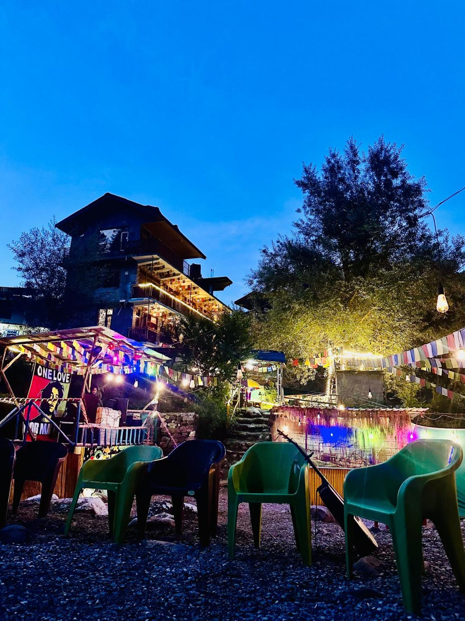 Hostel 360 Degree Manāli Zewnętrze zdjęcie
